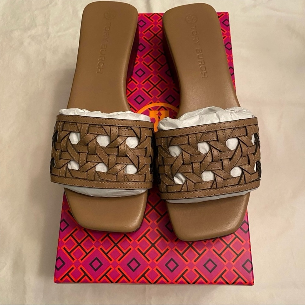 Tory Burch beige basket weave sandals
